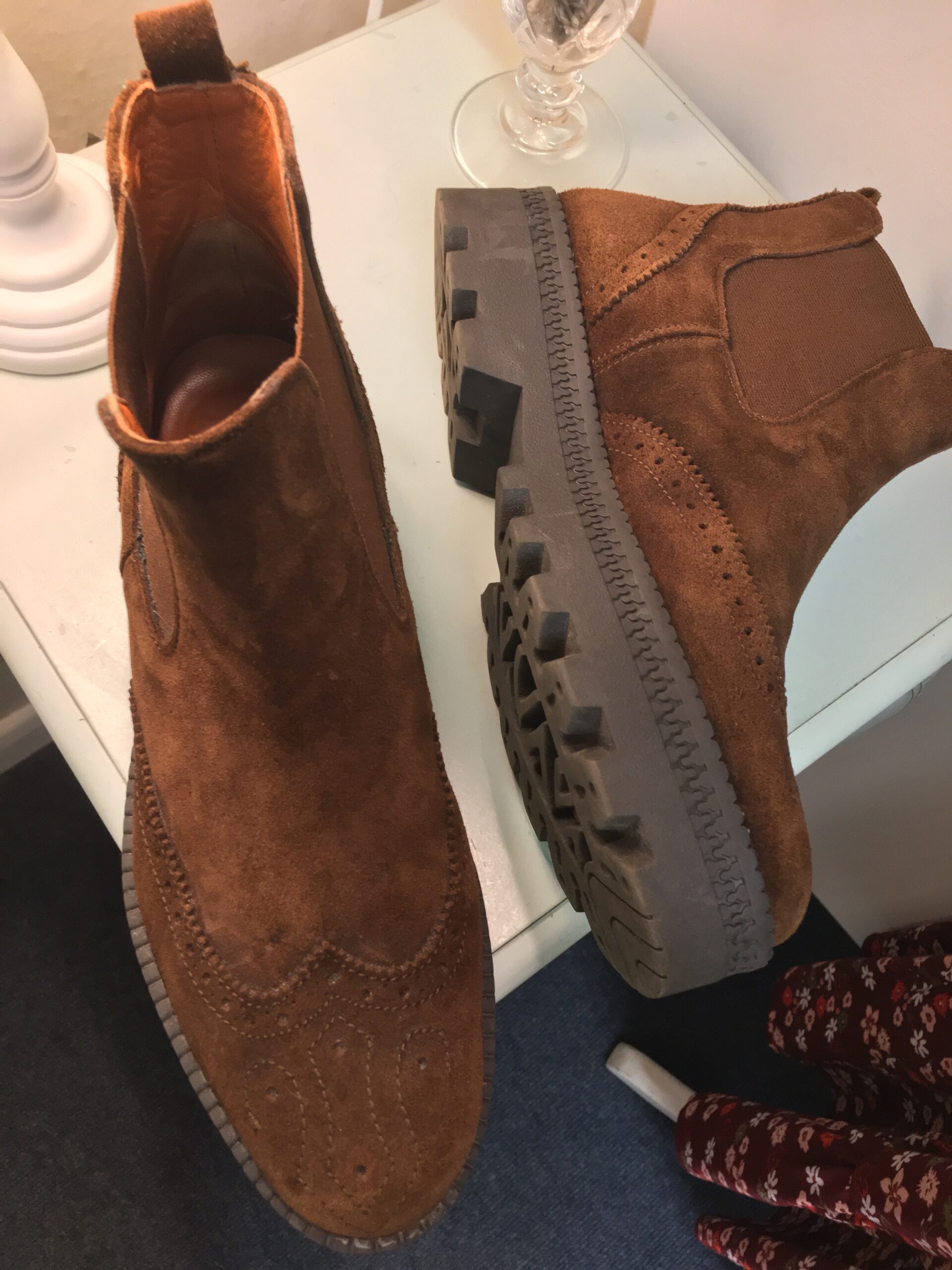 Penelope Chilvers Chelsea boots | Flutterby's Boutique