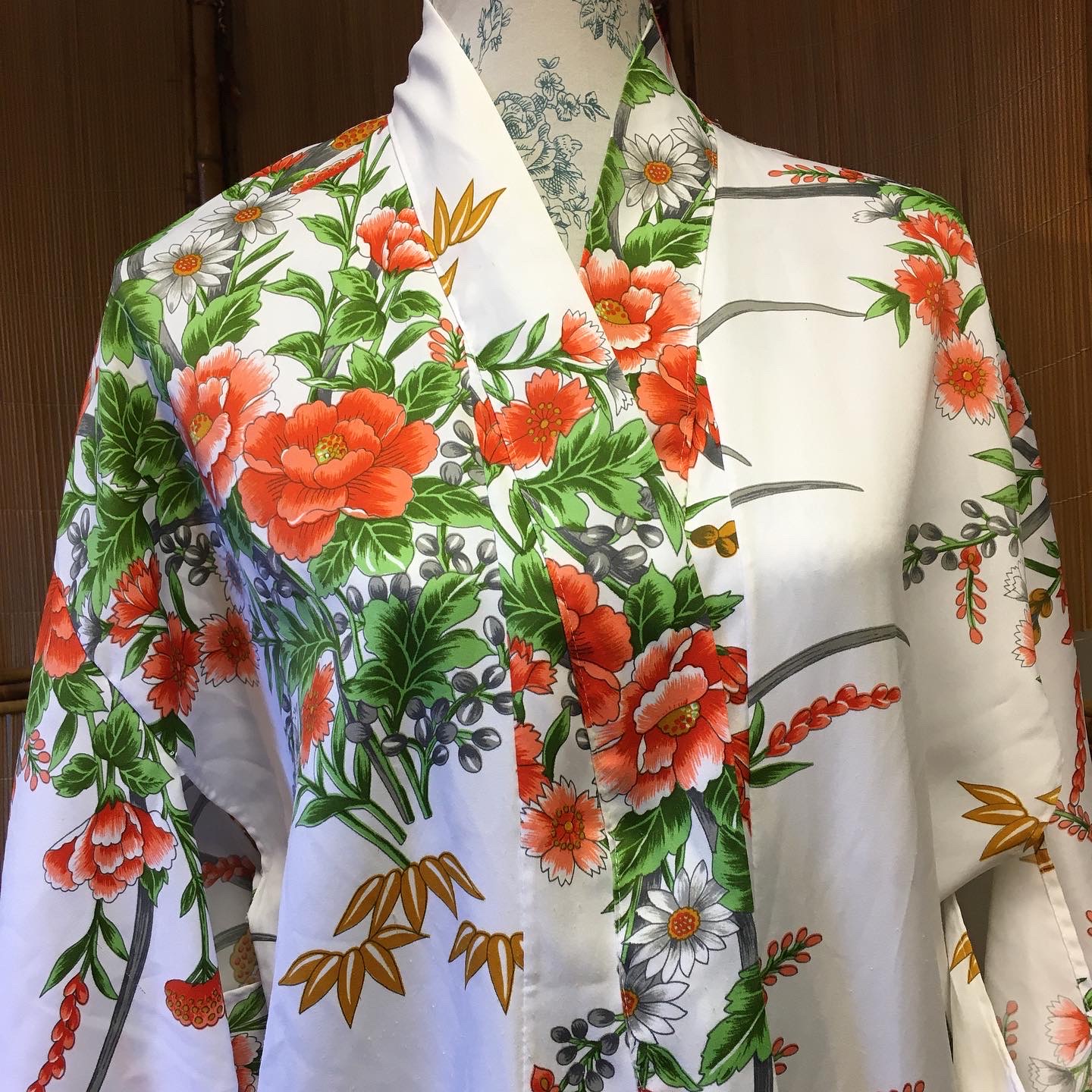 Floral vintage Kimono | Flutterby's Boutique