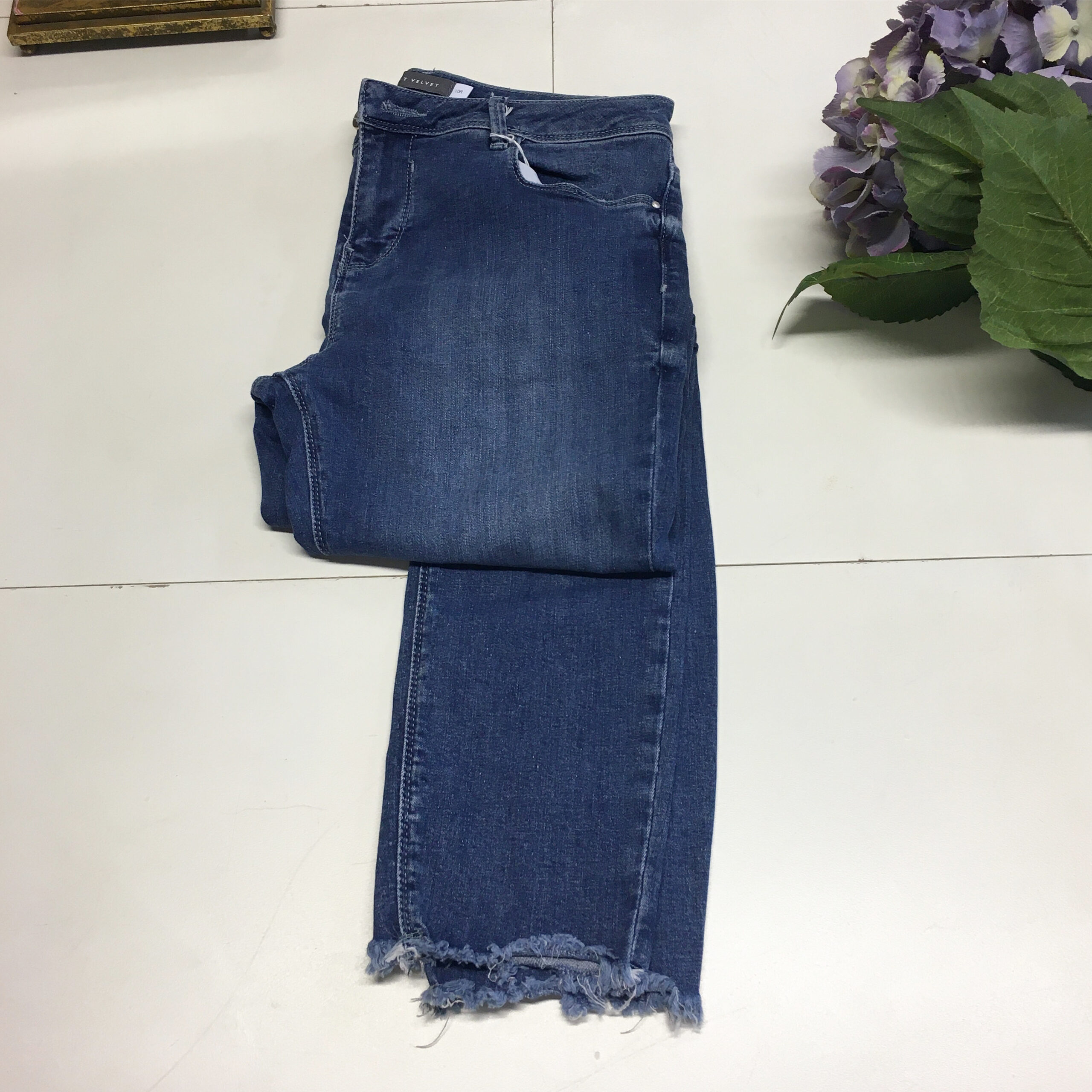 Mint Velvet jeans | Flutterby's Boutique