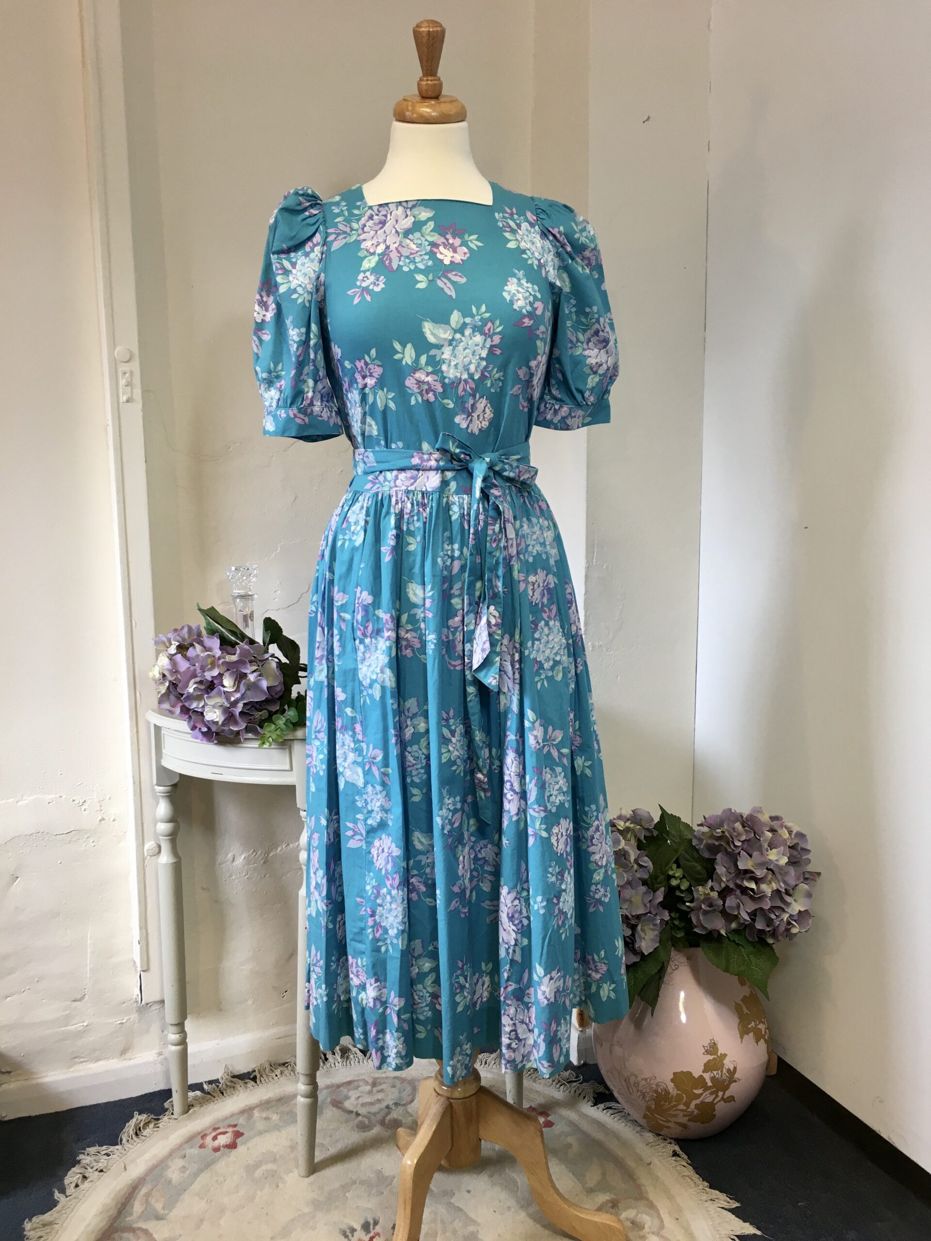 Floribunda Vintage Laura Ashley dress - Flutterby's Boutique