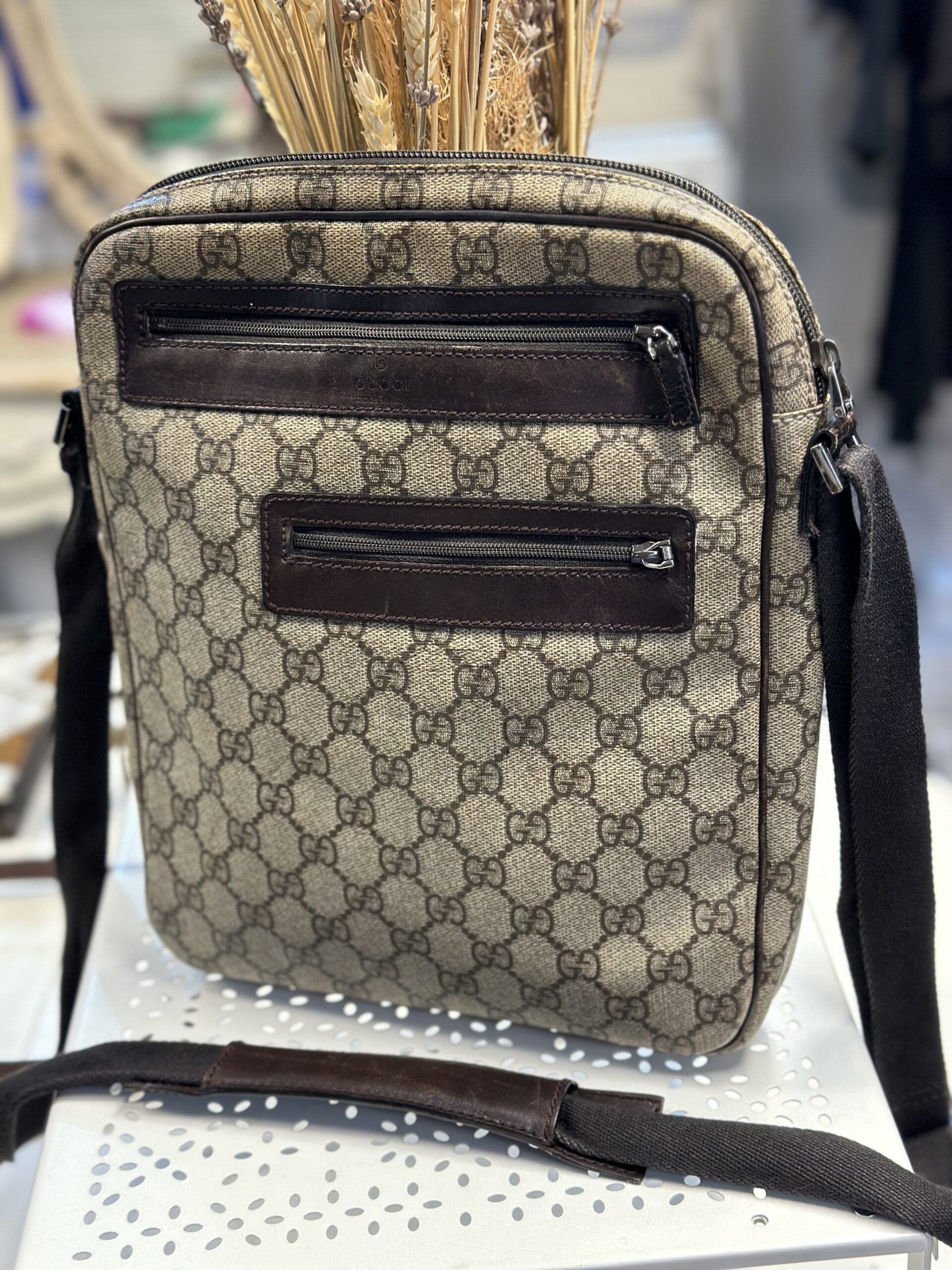 Vintage Gucci 92551 messenger bag | Flutterby's Boutique